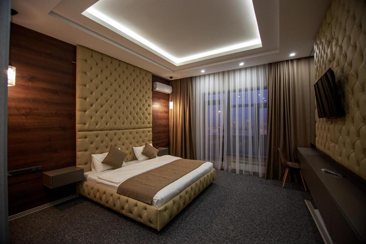 Terrasse Hotel & Bar Bishkek Ngoại thất bức ảnh