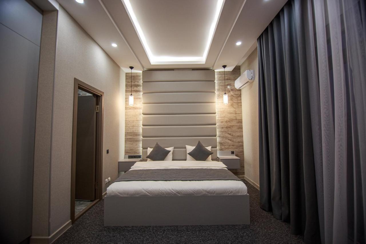 Terrasse Hotel & Bar Bishkek Ngoại thất bức ảnh