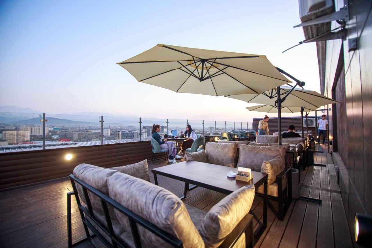 Terrasse Hotel & Bar Bishkek Ngoại thất bức ảnh