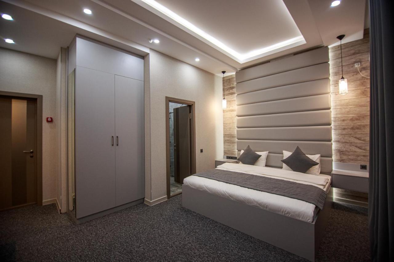 Terrasse Hotel & Bar Bishkek Ngoại thất bức ảnh