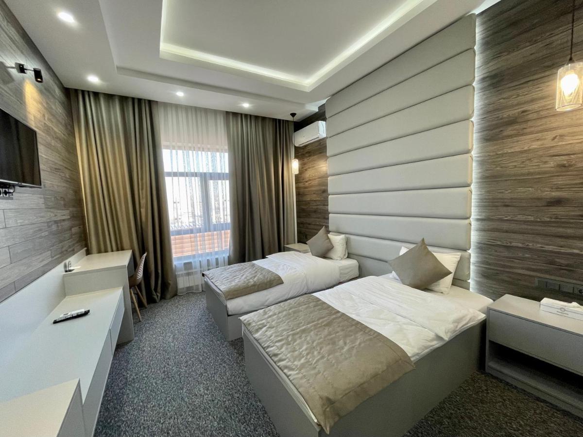 Terrasse Hotel & Bar Bishkek Ngoại thất bức ảnh
