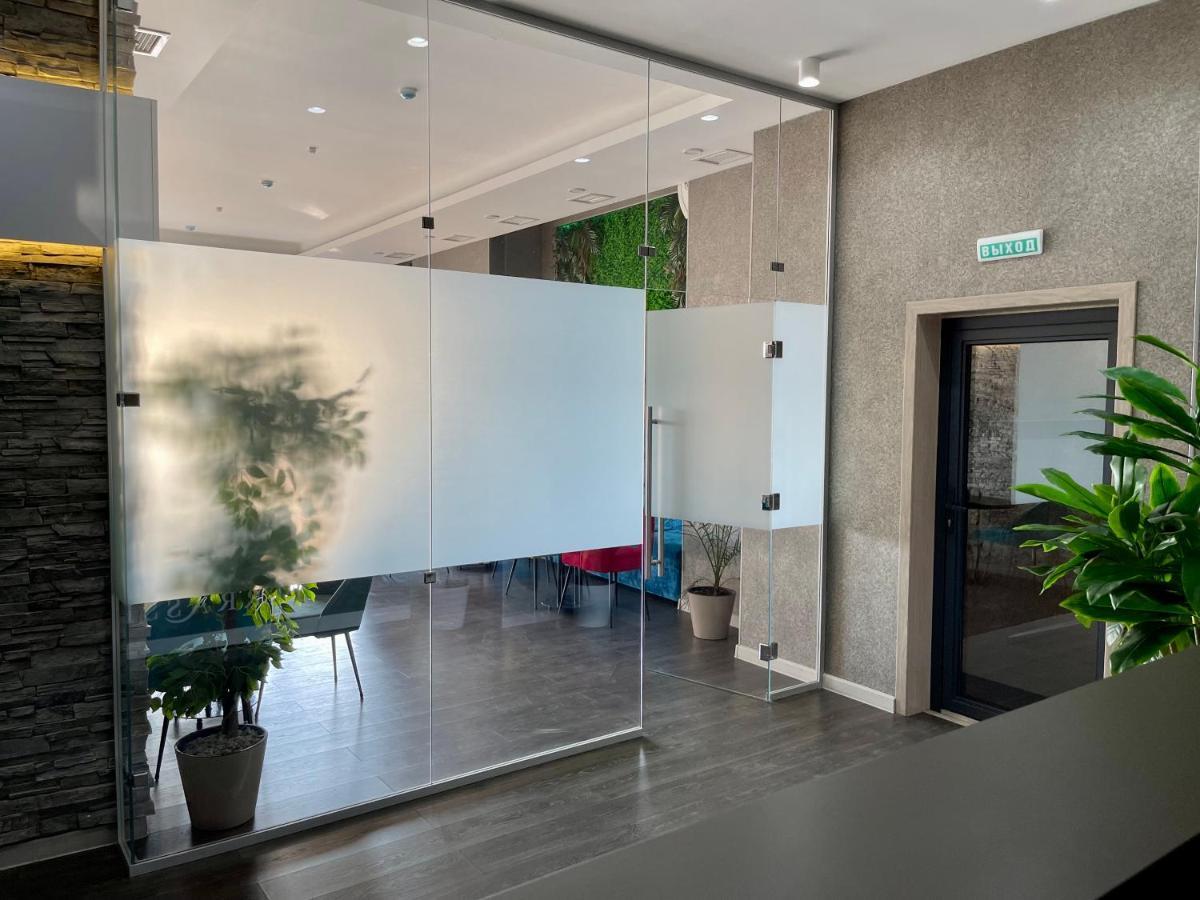 Terrasse Hotel & Bar Bishkek Ngoại thất bức ảnh